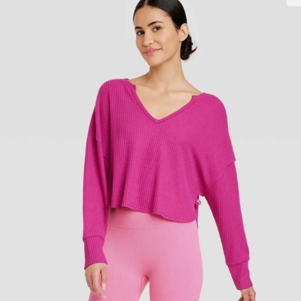 JoyLab Waffle Knit
Cropped Longlseeve magenta